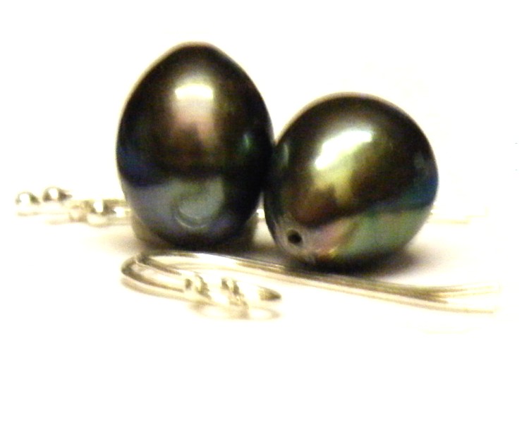 AAA Green Black Elliptical Pearl Earring Kit